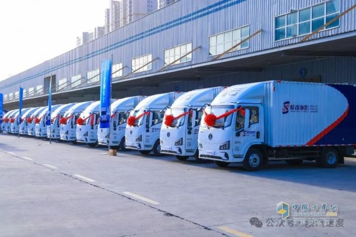 陜汽商用車：穩(wěn)產(chǎn)穩(wěn)銷逆勢增長，創(chuàng)新驅(qū)動啟新程