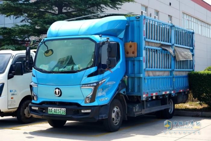 飛碟征途車(chē)友會(huì)走進(jìn)漢德車(chē)橋  見(jiàn)證匠心精品！