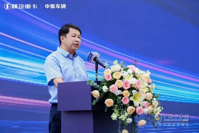 陜汽新能源頭掛列車批量交付大客戶，驅(qū)動(dòng)綠色物流與區(qū)域經(jīng)濟(jì)深度融合