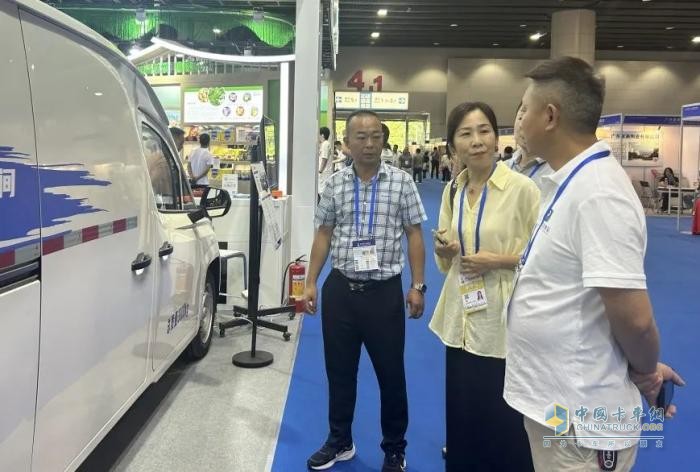 冷鏈運輸看這里！五菱冷藏車廣州展實力圈粉海內(nèi)外客戶