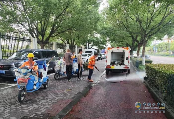 福田普羅科環(huán)衛(wèi)車亮相金華！
