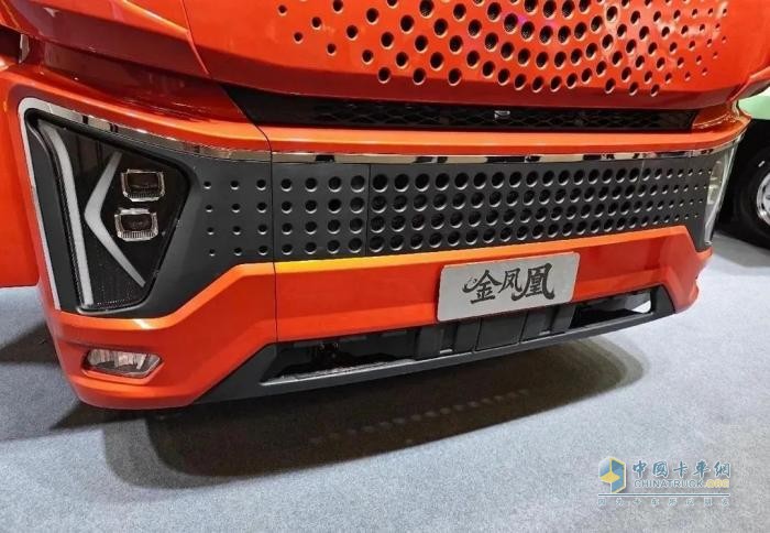 39.99萬元買630馬力燃氣車 還送一臺奇瑞冰淇淋！看奇瑞商用車全新“金鳳凰”重卡
