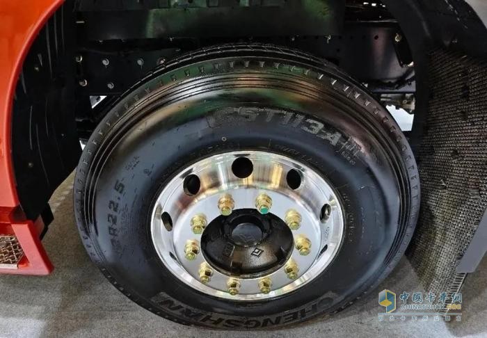 39.99萬元買630馬力燃氣車 還送一臺奇瑞冰淇淋！看奇瑞商用車全新“金鳳凰”重卡