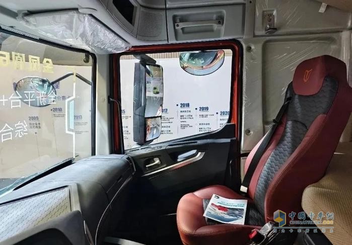 39.99萬元買630馬力燃氣車 還送一臺奇瑞冰淇淋！看奇瑞商用車全新“金鳳凰”重卡
