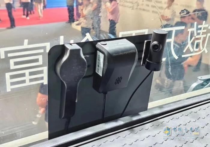 39.99萬元買630馬力燃氣車 還送一臺奇瑞冰淇淋！看奇瑞商用車全新“金鳳凰”重卡