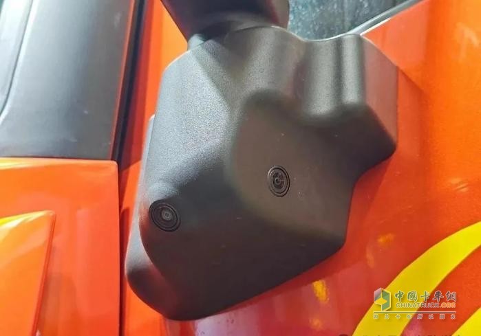 39.99萬元買630馬力燃氣車 還送一臺奇瑞冰淇淋！看奇瑞商用車全新“金鳳凰”重卡