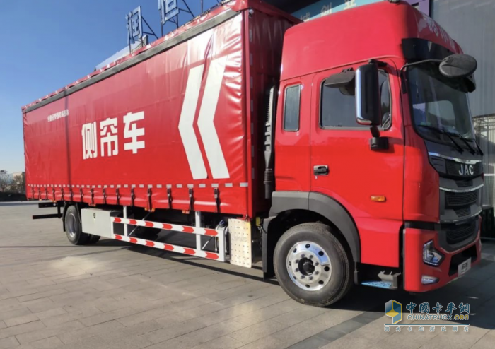 江淮格爾發(fā)9.8米側(cè)簾車：輕拋貨利器！