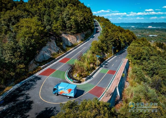 真場景、真數據、真實力！宇通新能源商用車山地性能挑戰(zhàn)首戰(zhàn)告捷