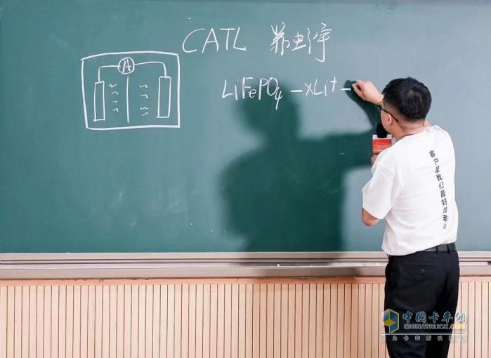 四大黑科技+六大王炸服務(wù)=十項全能奇瑞零米冰河冷藏車