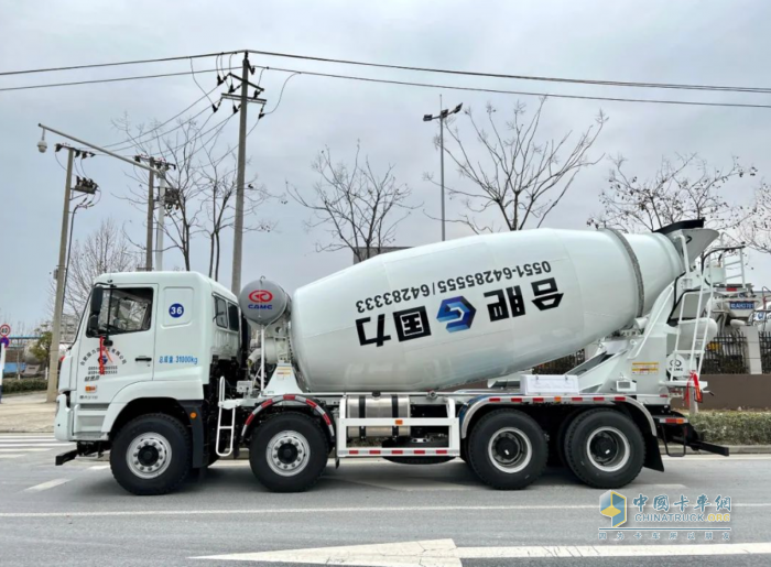 硬核來襲 星馬輕騎兵攪拌車，高效創(chuàng)富的利器