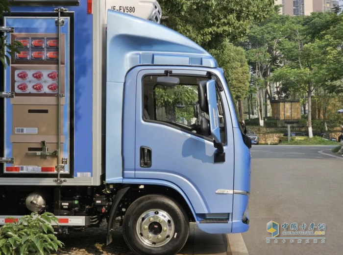 長續(xù)航、更安全，藍(lán)擎·悅EH Pro再樹高端電動輕卡新標(biāo)桿