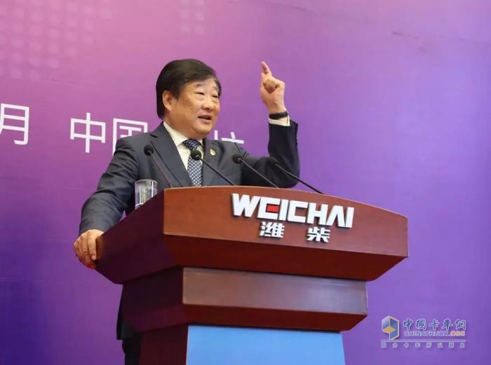 在今年如此不利的背景下，濰柴在前三季度還能夠凈賺33.12億元，其強(qiáng)大的抗風(fēng)險(xiǎn)能力的確值得一說(shuō)