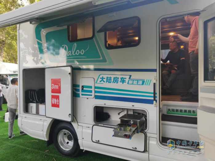 奧鈴混動旅居車北京房車展引熱潮，以“自由”定義旅居新體驗(yàn)