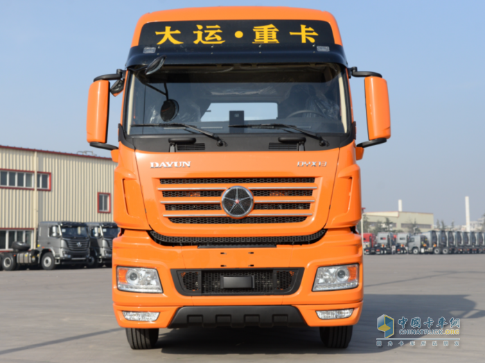 大運N9H 560馬力燃氣車，帶你體驗卡圈界的“熱辣滾燙”