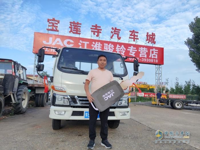 信賴(lài)口碑選駿鈴，江淮1卡駿鈴是他的最佳運(yùn)輸搭檔！