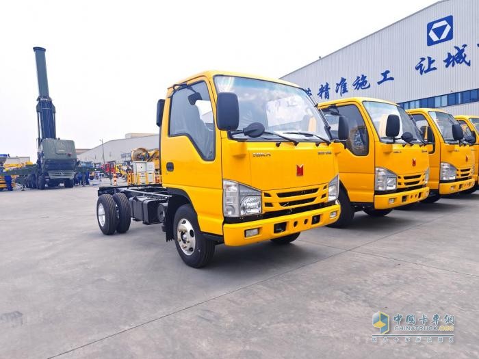 品牌疊加 資源共享，慶鈴汽車與徐工隨車簽署戰(zhàn)略合作協(xié)議