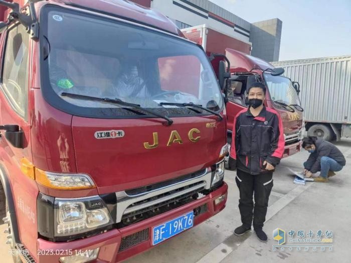 輕卡行業(yè)第一大單！江淮1卡獨家中標(biāo)順豐速運2300輛訂單