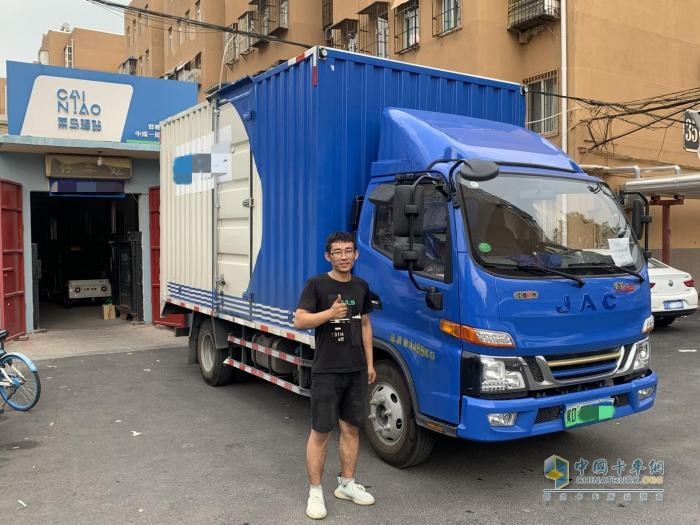 從城際到最后一公里 江淮1卡全程護(hù)航“雙十一”運(yùn)輸高峰！
