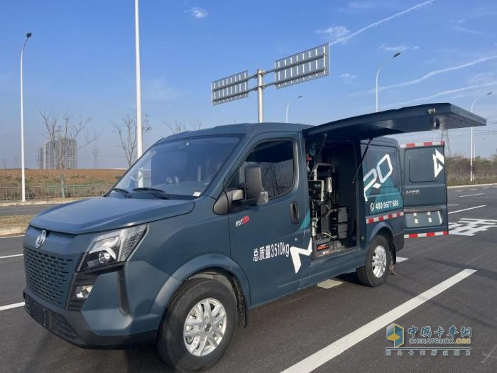 東風(fēng)御風(fēng)V9+變身“服務(wù)保障車”，一臺隨叫隨到的移動服務(wù)站