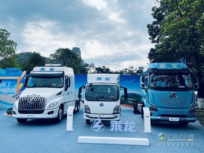 以馬拉松精神不斷進取，東風(fēng)柳汽乘龍與中國汽車工業(yè)共奔跑
