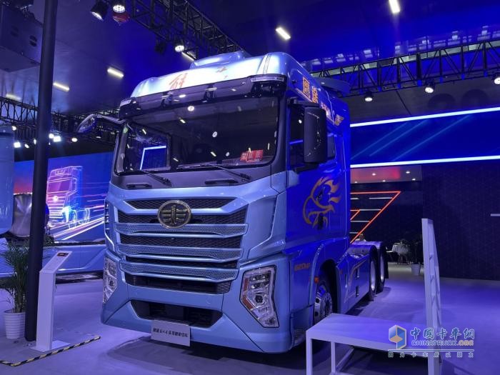 攜兩款明星產(chǎn)品亮相廣州車(chē)展 解放青汽展高端智能綠色創(chuàng)新成果