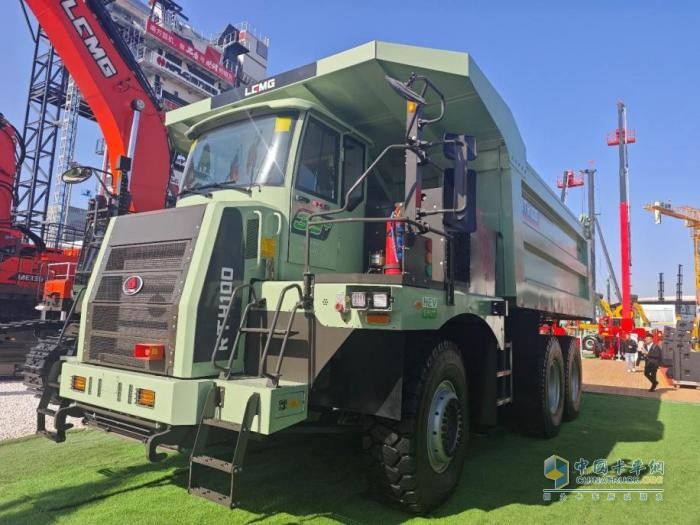發(fā)力工程機(jī)械，注入綠色動(dòng)能-bauma CHINA 2024上海寶馬展上的微宏“芯”能量