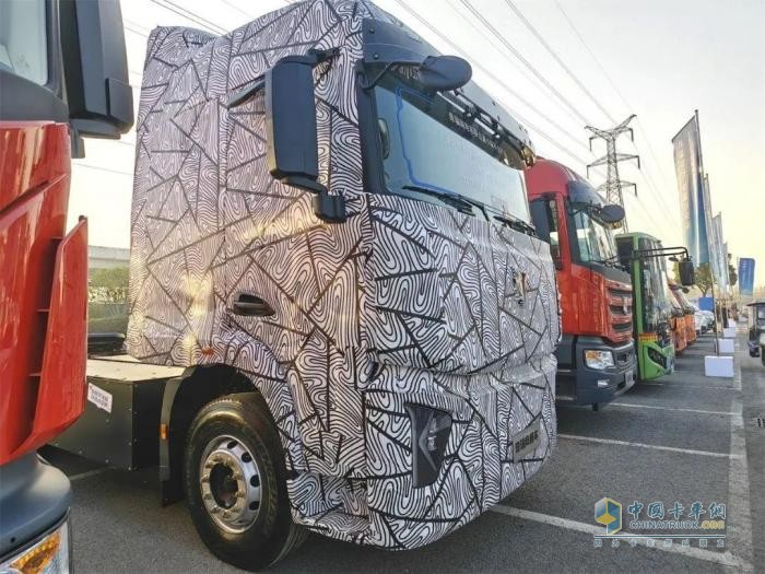 全新姿態(tài)抱團作戰(zhàn)！聯(lián)合重卡主動擁抱第三次商用車能源革命！