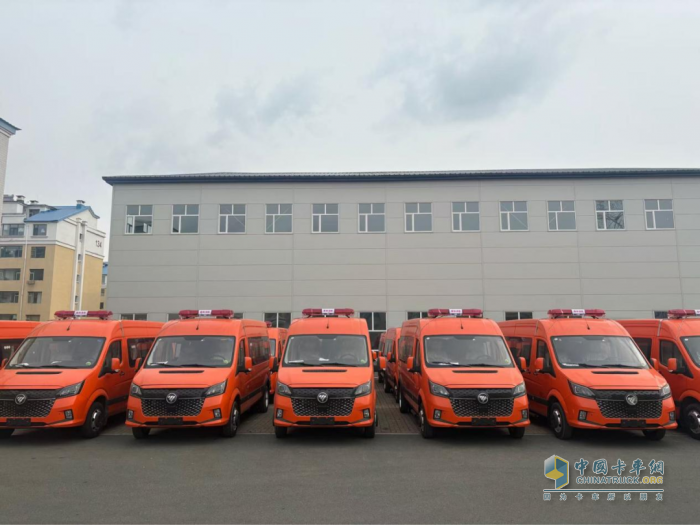交車！圖雅諾森防運(yùn)兵車開(kāi)啟森林防火新征程