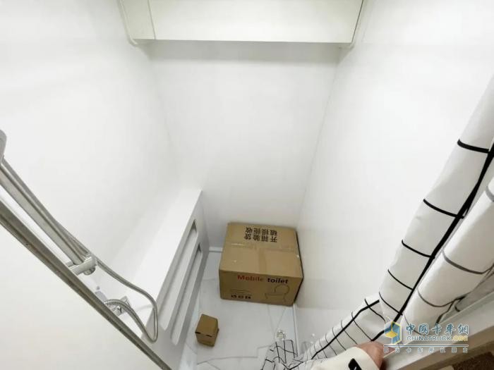 只要20.98萬(wàn)，一汽解放虎6G新能源房車(chē)！怠速20分鐘發(fā)10度電！