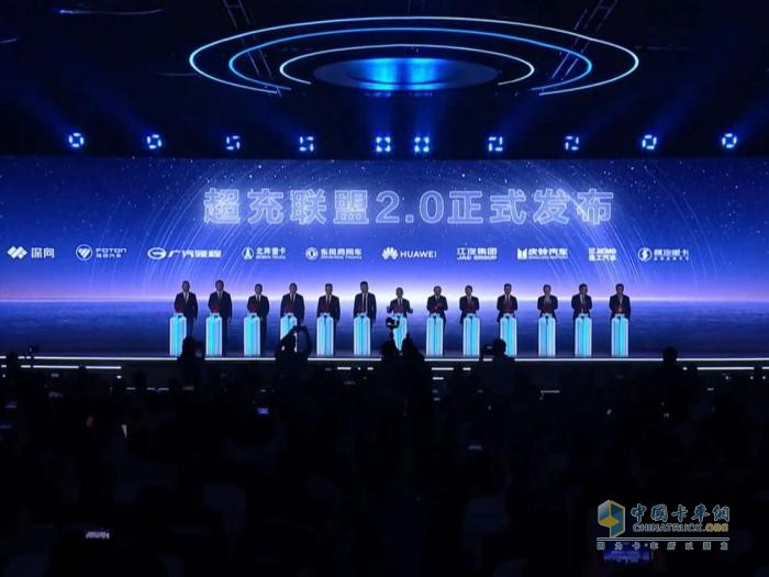 華為兆瓦超充，純電重卡的充電焦慮終結(jié)者