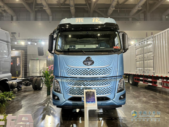 單趟多拉800公斤！乘龍H7 Pro 6×2 冷藏車助你領(lǐng)“鮮”冷鏈！