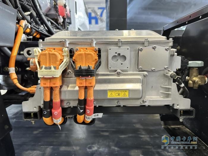 580km高續(xù)航 百公里氣耗≤6.67kg，乘龍翼威2 CNG增程輕卡來襲！