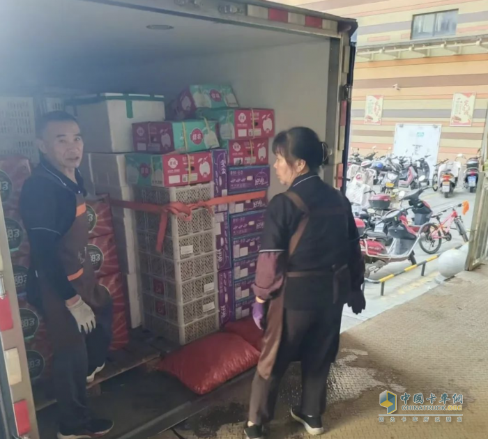 陳師傅：商超物流 拉貨能手 換車我還選江淮1卡和安徽康明斯動力！