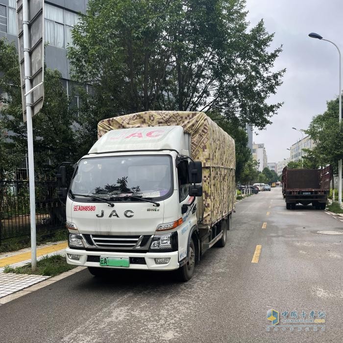 一個河北人的春城貨運經(jīng)：電車倒短，精算人生