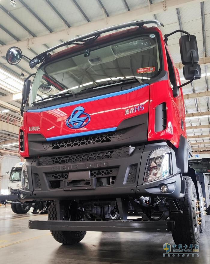 乘龍600度電H5 8X4純電自卸車(chē)