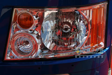 2010北京車(chē)展大運(yùn)CGC5310載貨車(chē)