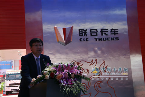 2010北京車(chē)展集瑞聯(lián)合重卡領(lǐng)導(dǎo)發(fā)言