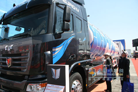 2010北京車(chē)展集瑞400重卡