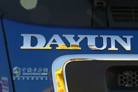 2010北京車展大運(yùn)重卡細(xì)節(jié)展示