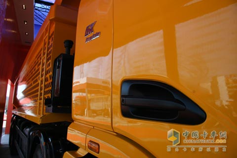 2010北京車(chē)展細(xì)看集瑞u400