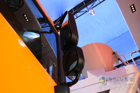 2010北京車(chē)展細(xì)看集瑞u400
