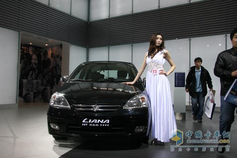 2010北京車(chē)展鈴木展臺(tái)車(chē)模
