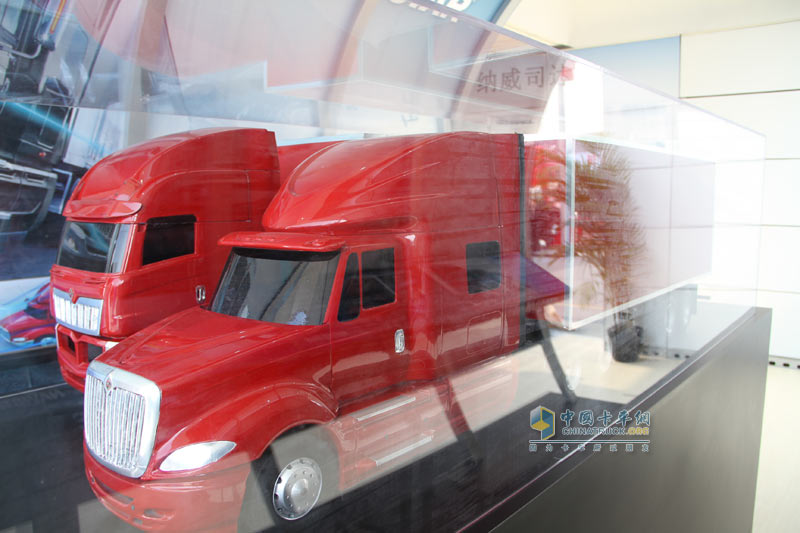 [上海車展]納威司達(dá)攜經(jīng)典長(zhǎng)頭車與校車參展上海車展