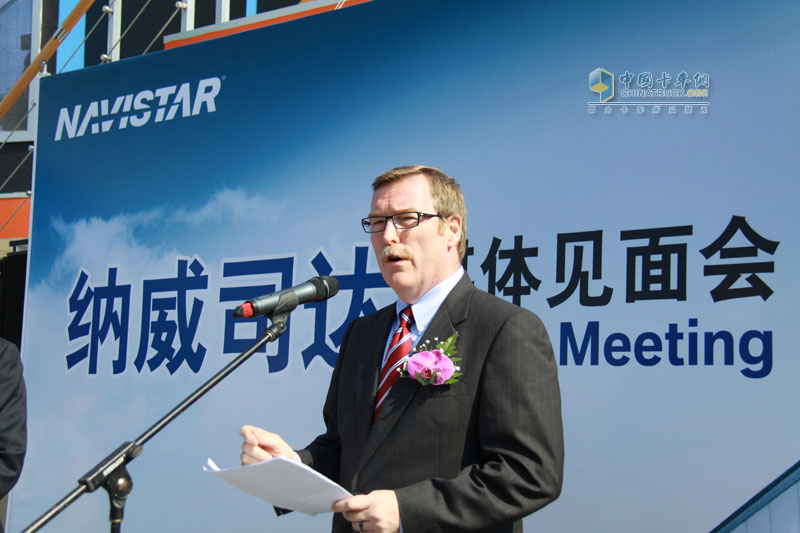[上海車展]納威司達(dá)攜經(jīng)典長(zhǎng)頭車與校車參展上海車展