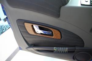 [上海車展]納威司達(dá)攜經(jīng)典長(zhǎng)頭車與校車參展上海車展