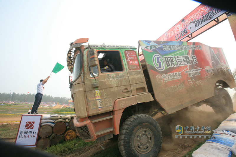 2011卡車(chē)大賽-晉城站比賽現(xiàn)場(chǎng)