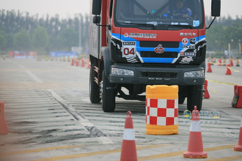 東風柳汽乘龍汽車杯首屆全國中卡極限挑戰(zhàn)賽--鄭州站