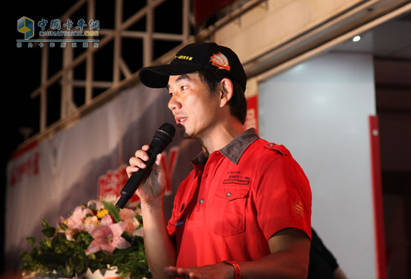歐曼GTL為環(huán)塔賽當(dāng)?shù)刂行W(xué)獻出愛心