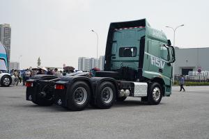 東風柳汽乘龍 H5V 460馬力 6x4 輕量化牽引車