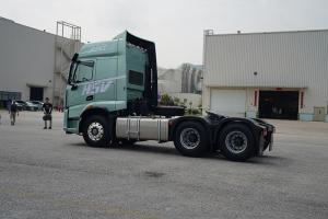 東風柳汽乘龍 H5V 460馬力 6x4 輕量化牽引車